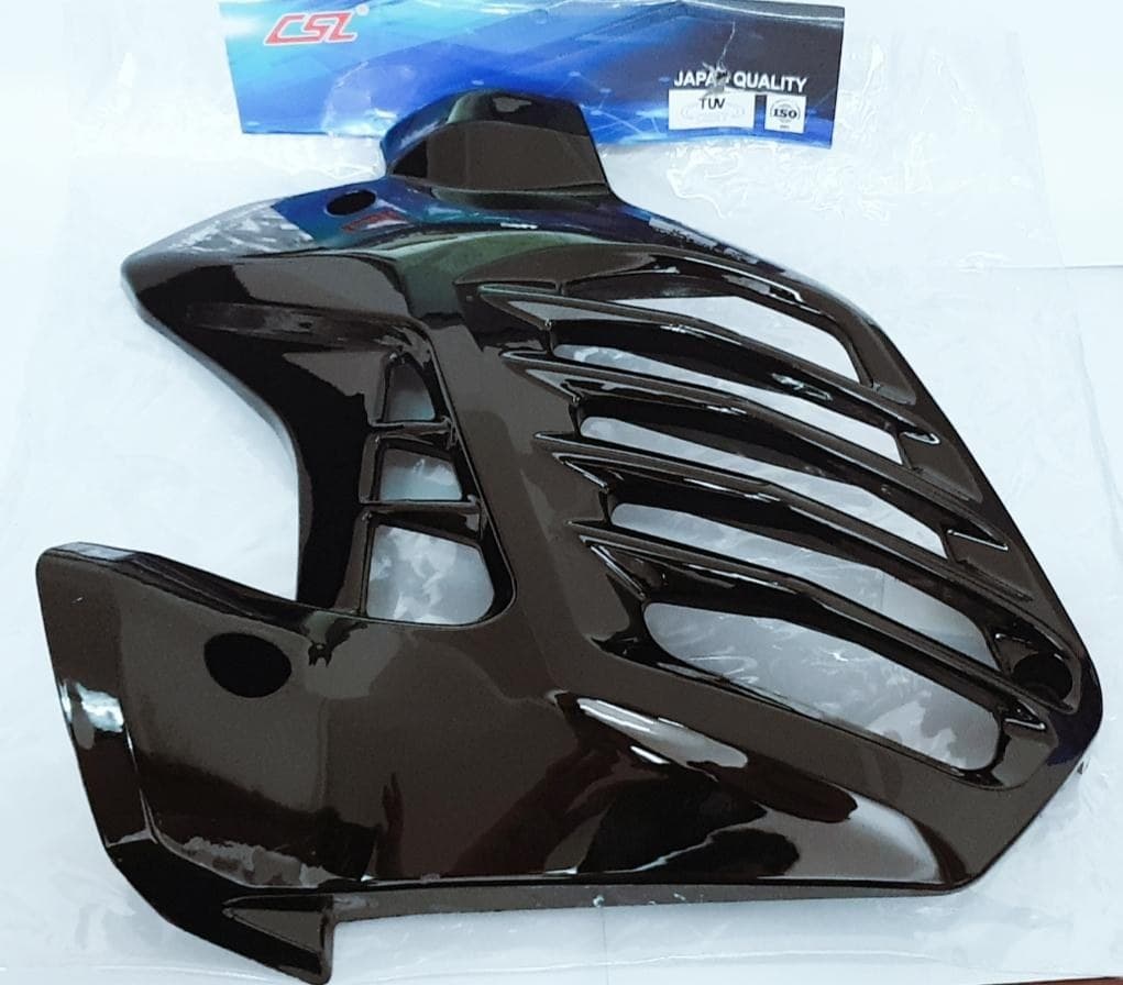 CSL Fan Cover - Yamaha Variant image - RADIATOR COVER NMAX AEROX 2 CARBON FIBER BRIGHT BLACK / GOLD - CSL-CSL-FAN-COVER-YAMAHA-6F1B64E6-RADIATOR-COVER-NMAX-AEROX-2-CARBON-FIBER-BRIGHT-BLACK-2A60510B