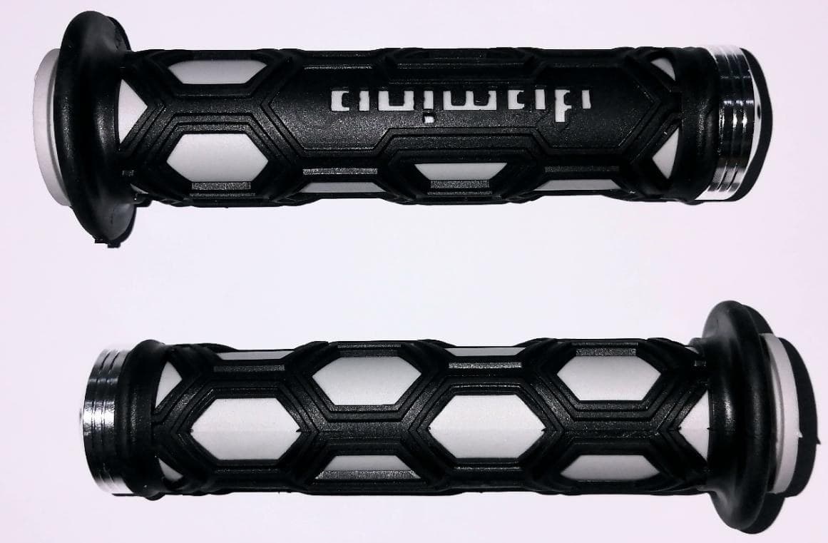 CSL HANDLE GRIP Variant image - HANDLE GRIP DOMINO #3277 /SILVER/GOLD / BLACK - CSL-CSL-HANDLE-GRIP-95E21025-HANDLE-GRIP-DOMINO-3277-SILVER-GOLD-BLACK-A01B1F8B