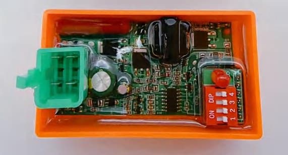 CSL CDI - Other Fitments Variant image - PROGRAMMABLE CDI LGNITION WITH DIP SWITCH / #DC-4PIN - CSL-CSL-CDI-OTHER-FITMENTS-720C7FCB-DC-4PIN-7A8E7F77