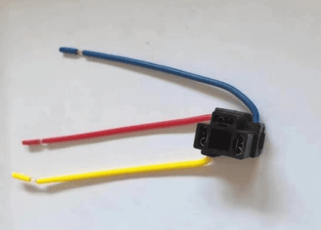 OK HEAD LIGHT SOCKET Variant image - H4 / OK-S32 - OK-OK-HEAD-LIGHT-SOCKET-12EF1E15-OK-S32-81F2B214